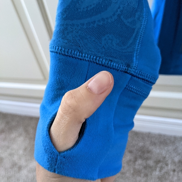 Lululemon Royal Blue Half Zip - Picture 6 of 10